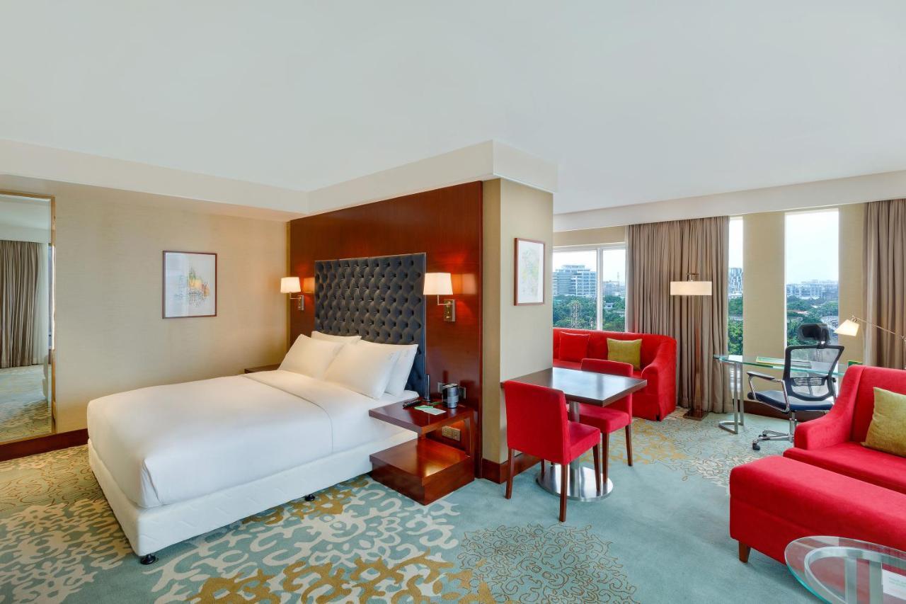 Holiday Inn Dhaka City Centre By Ihg Exterior foto
